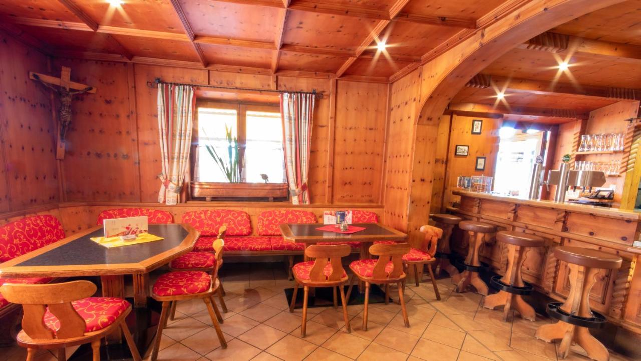 Cafe Pension Alpina Innsbruck Ngoại thất bức ảnh